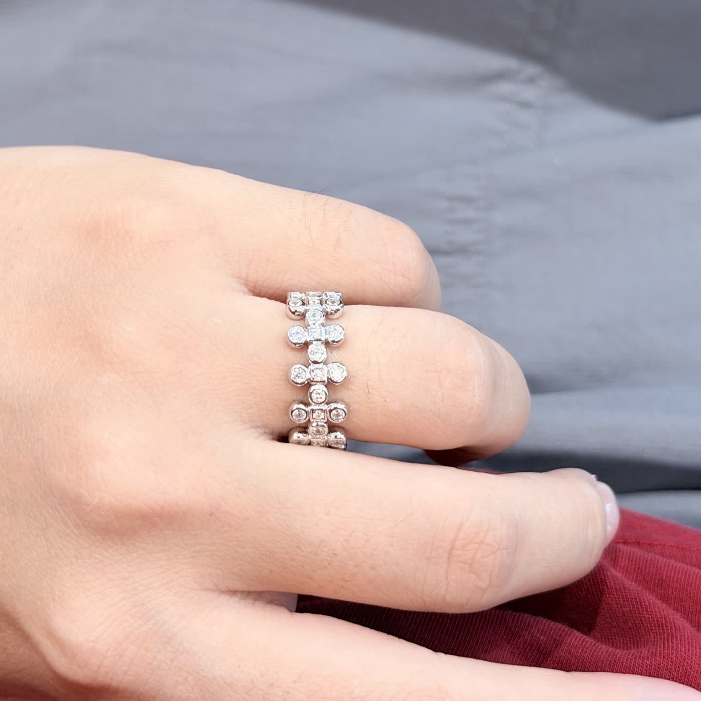 Van Cleef & Arpels Elegant Silver Ring with Cubic Zirconia Stones